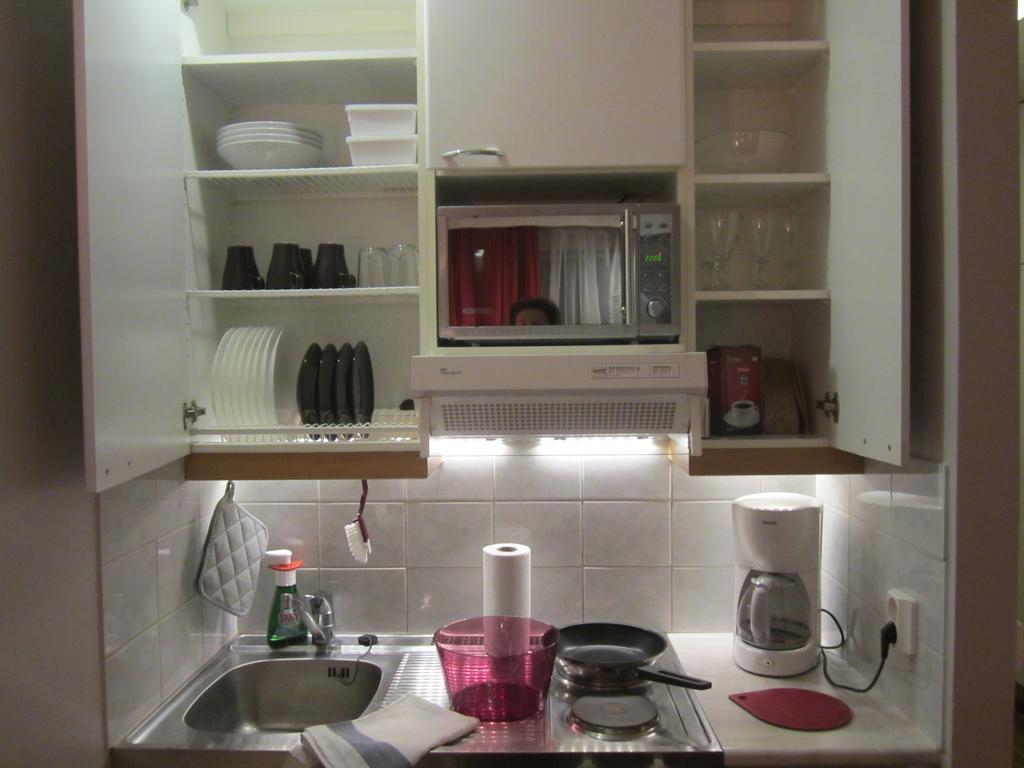רובניימי Piriko Piccolo Apartment חדר תמונה
